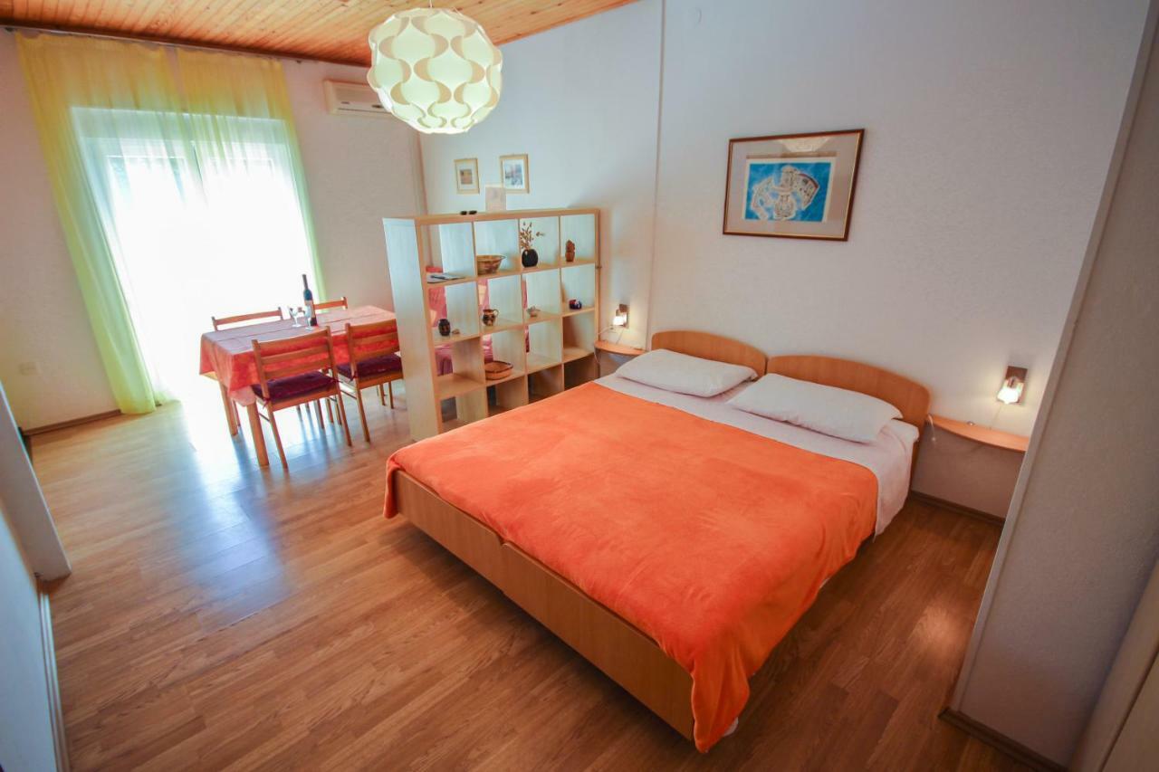 Cukon Holiday Home Medulin Exteriör bild